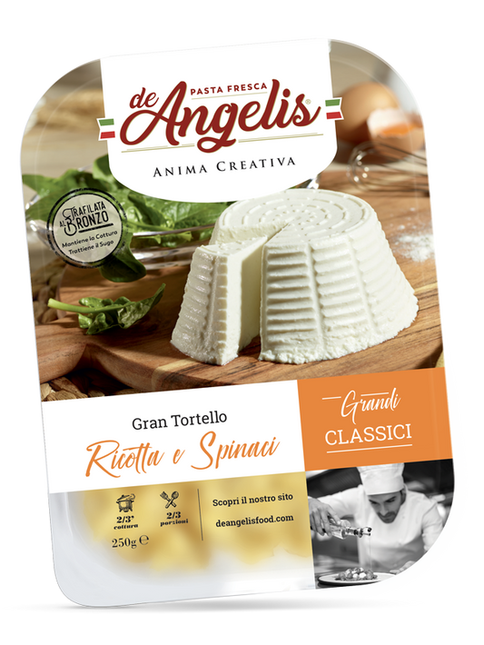 Gran Tortello with ricotta cheese and spinach